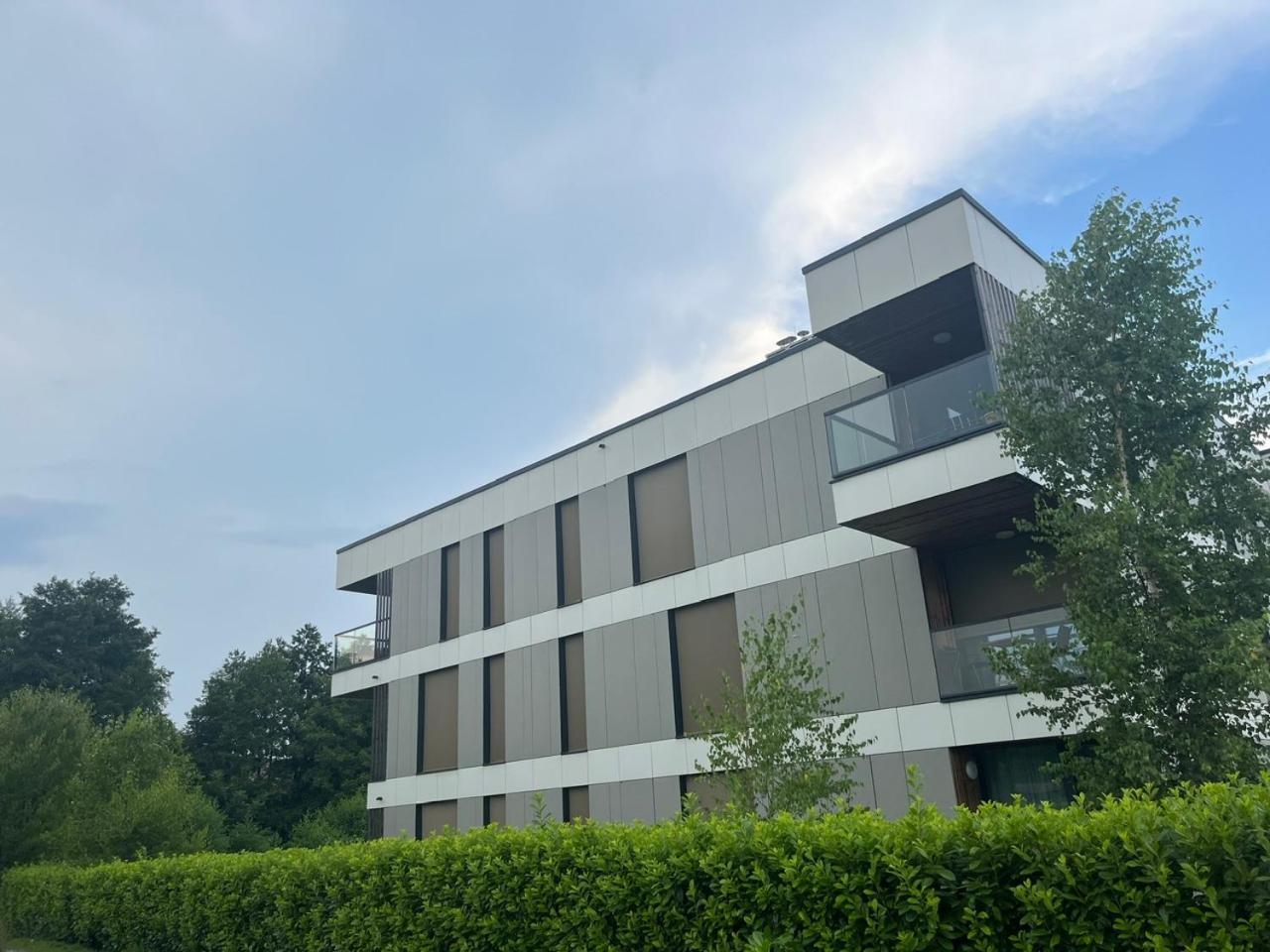 Regentova Suites Любляна Екстер'єр фото
