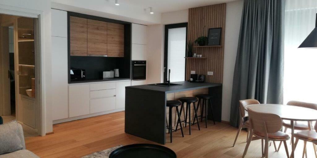 Regentova Suites Любляна Екстер'єр фото