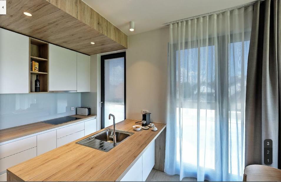 Regentova Suites Любляна Екстер'єр фото