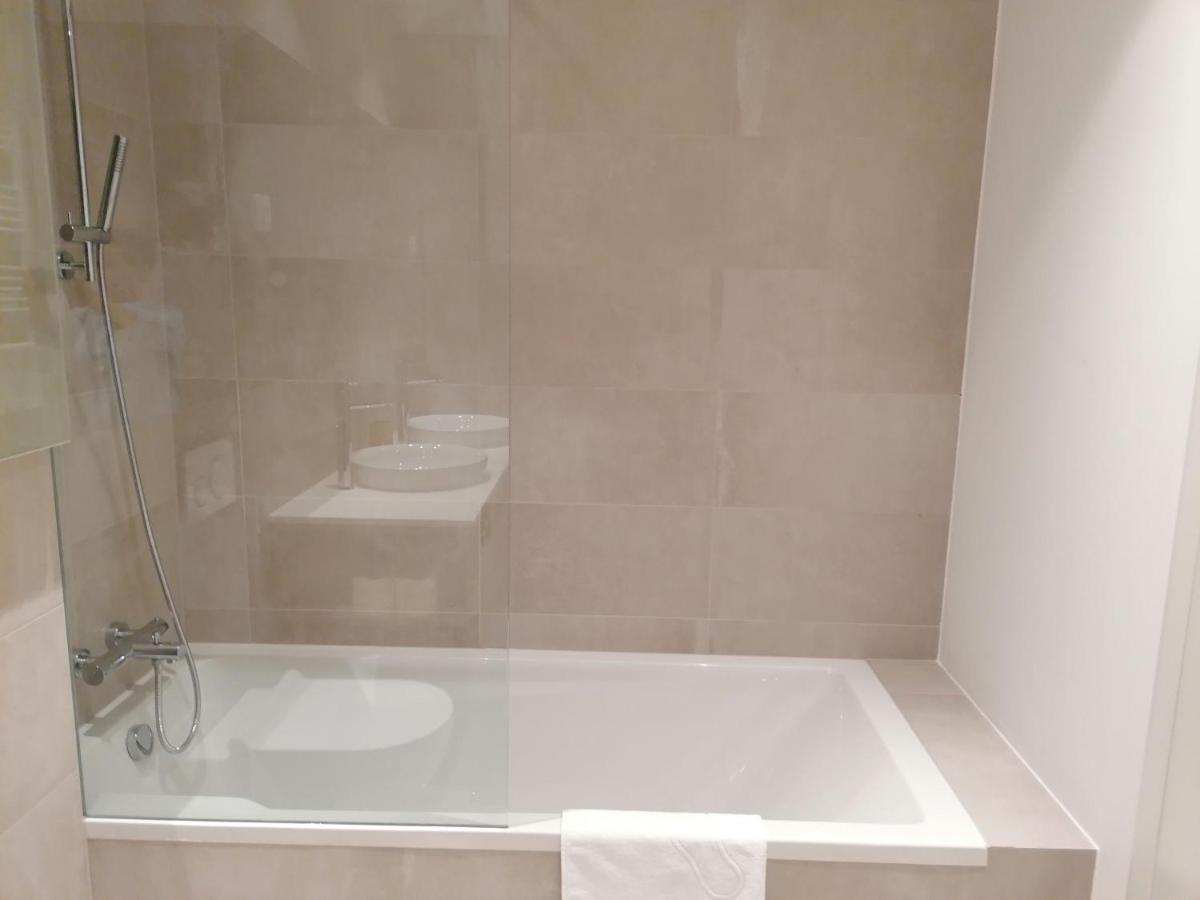 Regentova Suites Любляна Екстер'єр фото